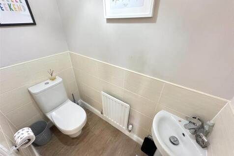 Cloakroom/WC