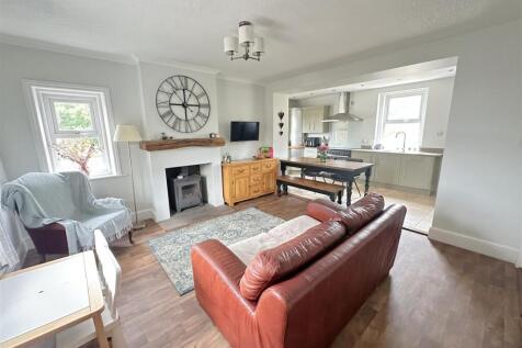 Sitting Room Area