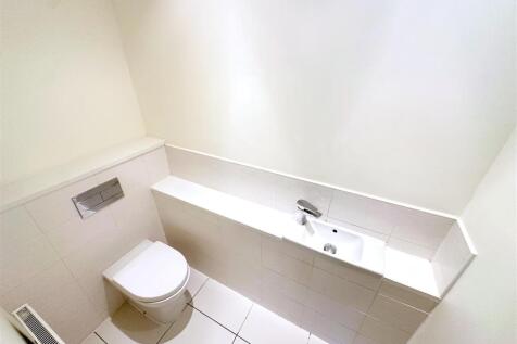 Cloakroom/WC