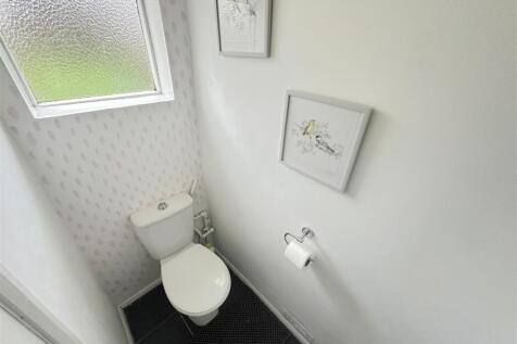 Cloakroom/WC