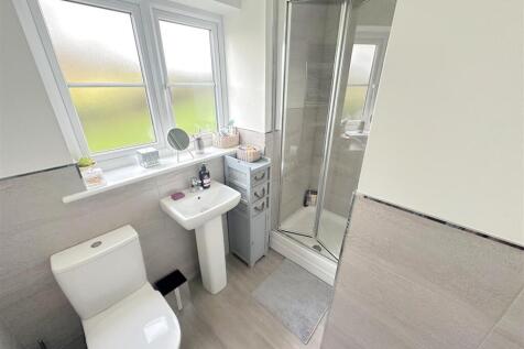 En Suite Shower Room