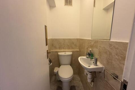 Guest toilet 