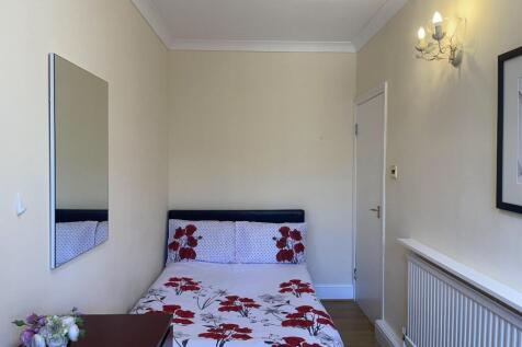 1st bedroom