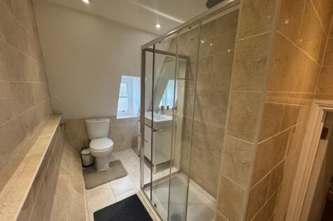 2nd Full Bathroom
