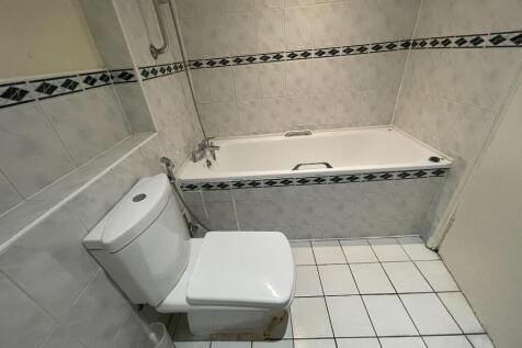 full bathroom