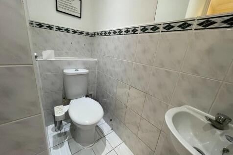 Guest toilet 