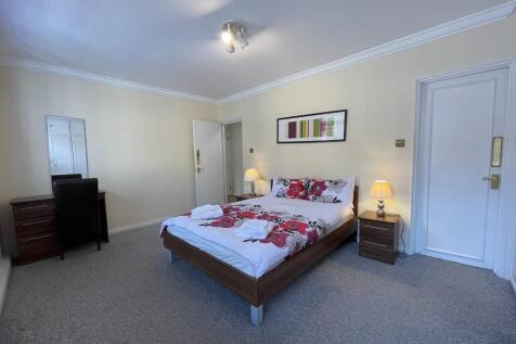 Large Bedroom