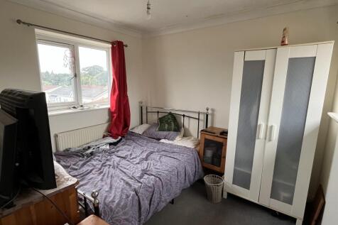 ROOM 2