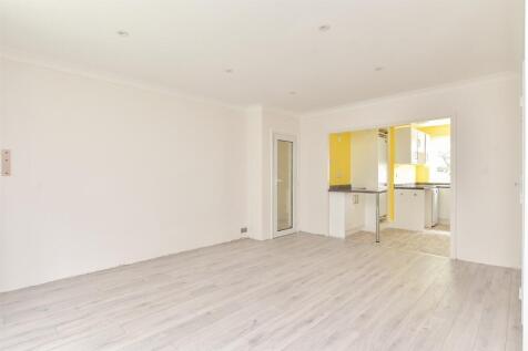 Lounge/ Dining Room