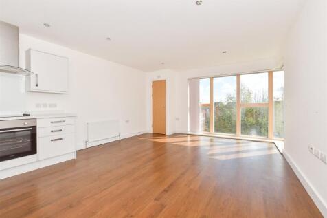 Lounge/Kitchen