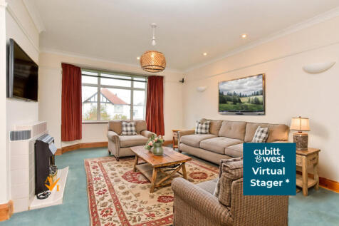 Lounge (Farmhouse Style)