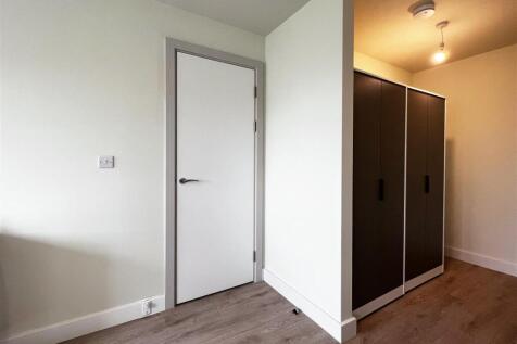 2-bed-flat-11-.jpg