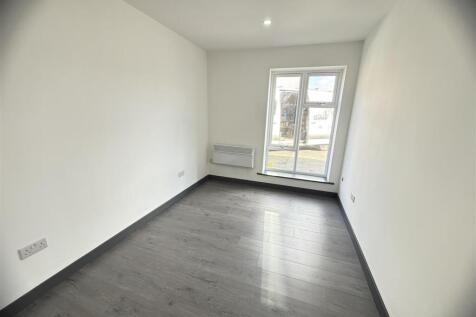 Flat 1-7.jpg
