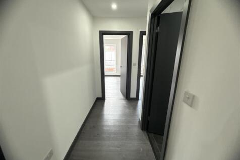 Flat 3-3.jpg