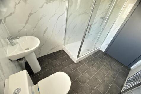 Flat 16 pent -6.jpg