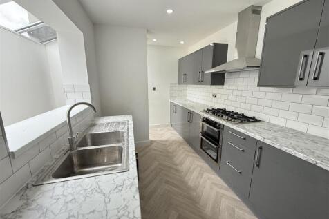 29 spring road walsall -10.jpg