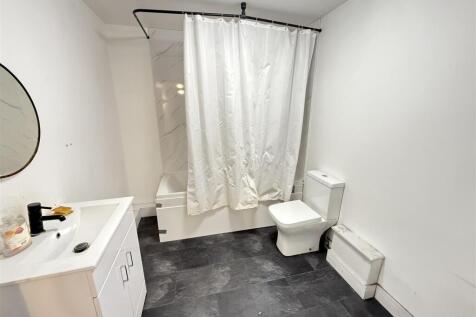 Photo 17-04-2025, 11 40 05 am.jpg