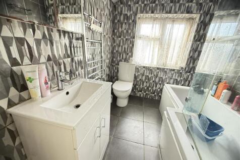 Photo 15-09-2025, 2 11 39 pm.jpg