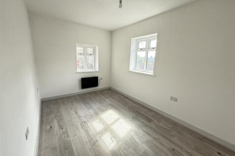 Photo 17-04-2025, 11 35 30 am.jpg