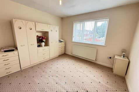 Photo 19-08-2025, 12 05 52 pm.jpg