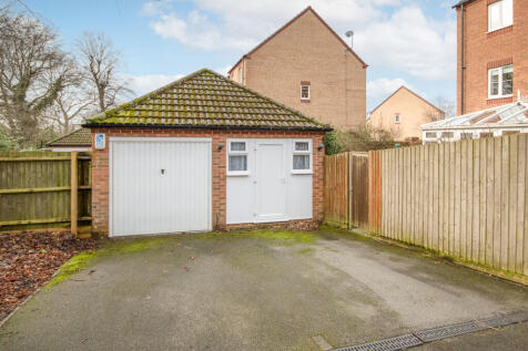 Garage (left hand side)
