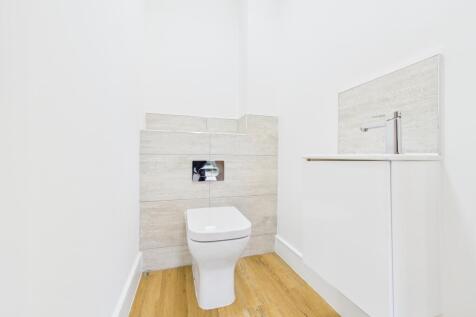 Cloakroom/WC