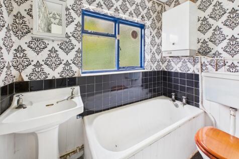 Ground Floor Bathroom