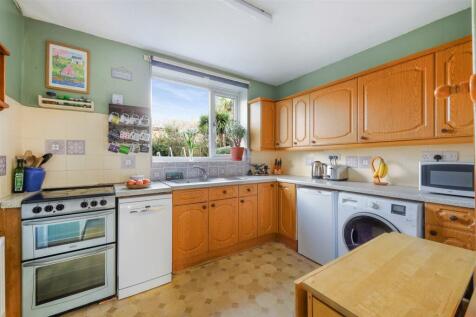 BLETCHINGLEY ROAD (16 FROM 42)-24.jpg