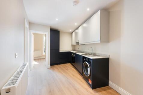 HIGH STREET 12A,FLAT 2  (1).jpg