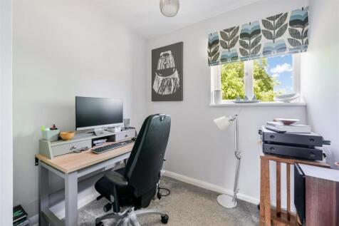BLETCHINGLEY ROAD, FROM 25)-1.jpg