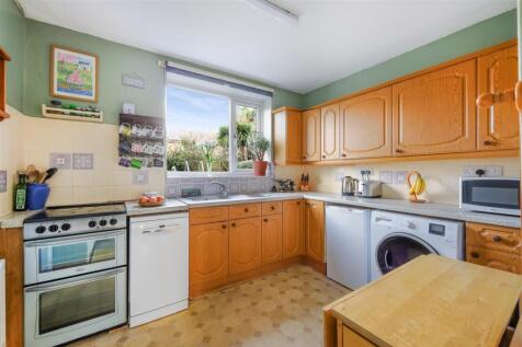 BLETCHINGLEY ROAD (16 FROM 42)-24.jpg
