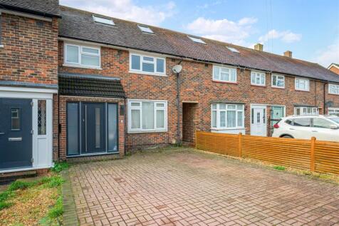 BLETCHINGLEY CLOSE (9).jpg