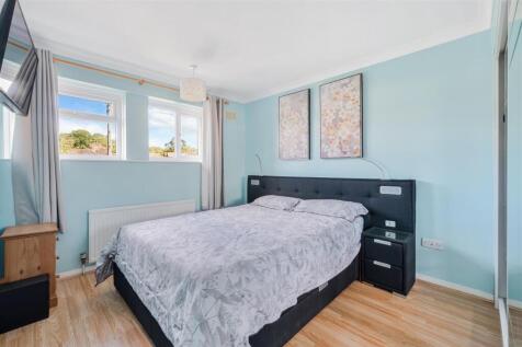 DUNDREY CRESCENT, 18 (14).jpg