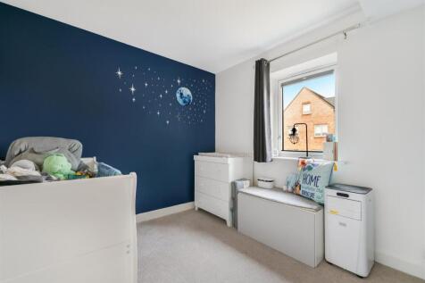 NAILSWORTH CRESCENT (11).jpg