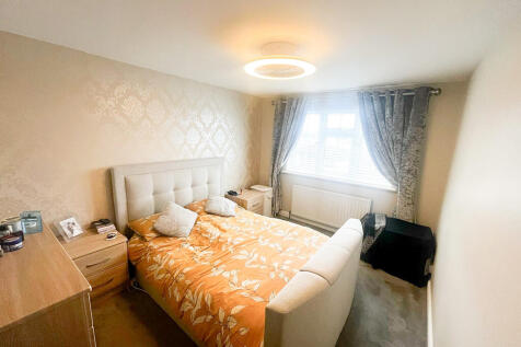 IMG-20250226-WA00...