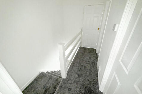 IMG-20250529-WA00...