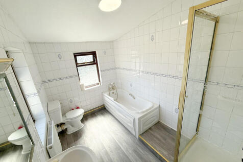 IMG-20250530-WA00...