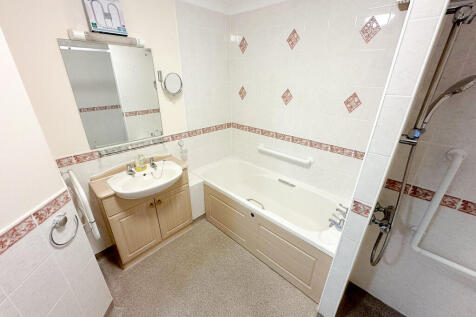 IMG-20250624-WA00...