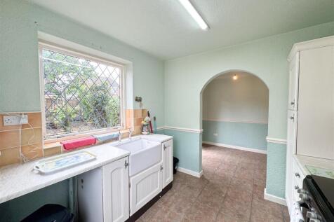Kitchen 3.jpeg