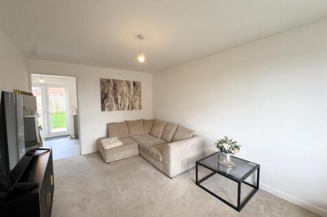 Living Room..jpg