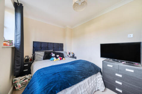 1365077-9-68f7632...