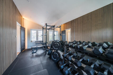 1381093-7-6915b21...