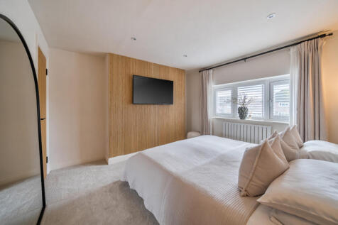 1381093-14-6915b2...