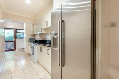 8539729-interior12.jpg