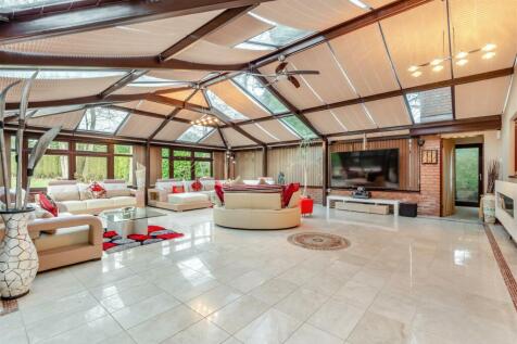 8539729-interior14.jpg