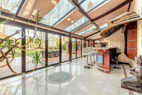8539729-interior17.jpg