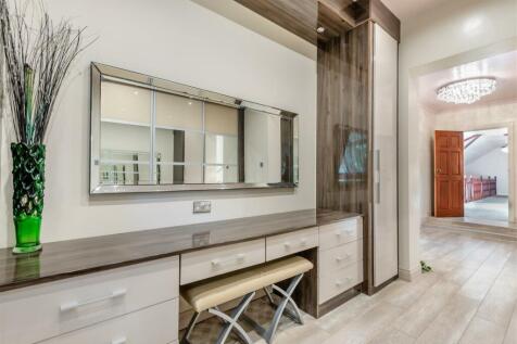 8539729-interior35.jpg