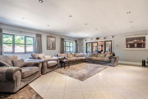 8607032-interior31.jpg