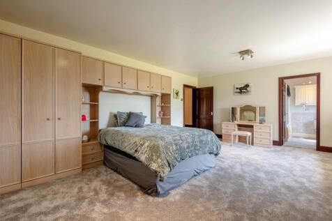 8607032-interior10.jpg