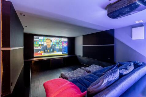 8528405-interior49.jpg